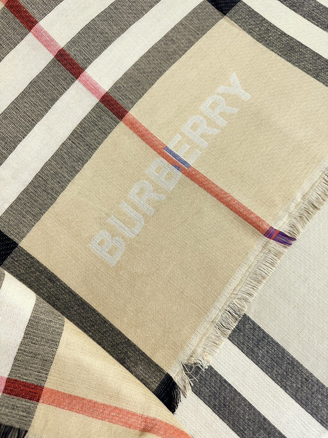 BURBERRY 26S SCARF 220CM IN SILK CASHMERE 303203