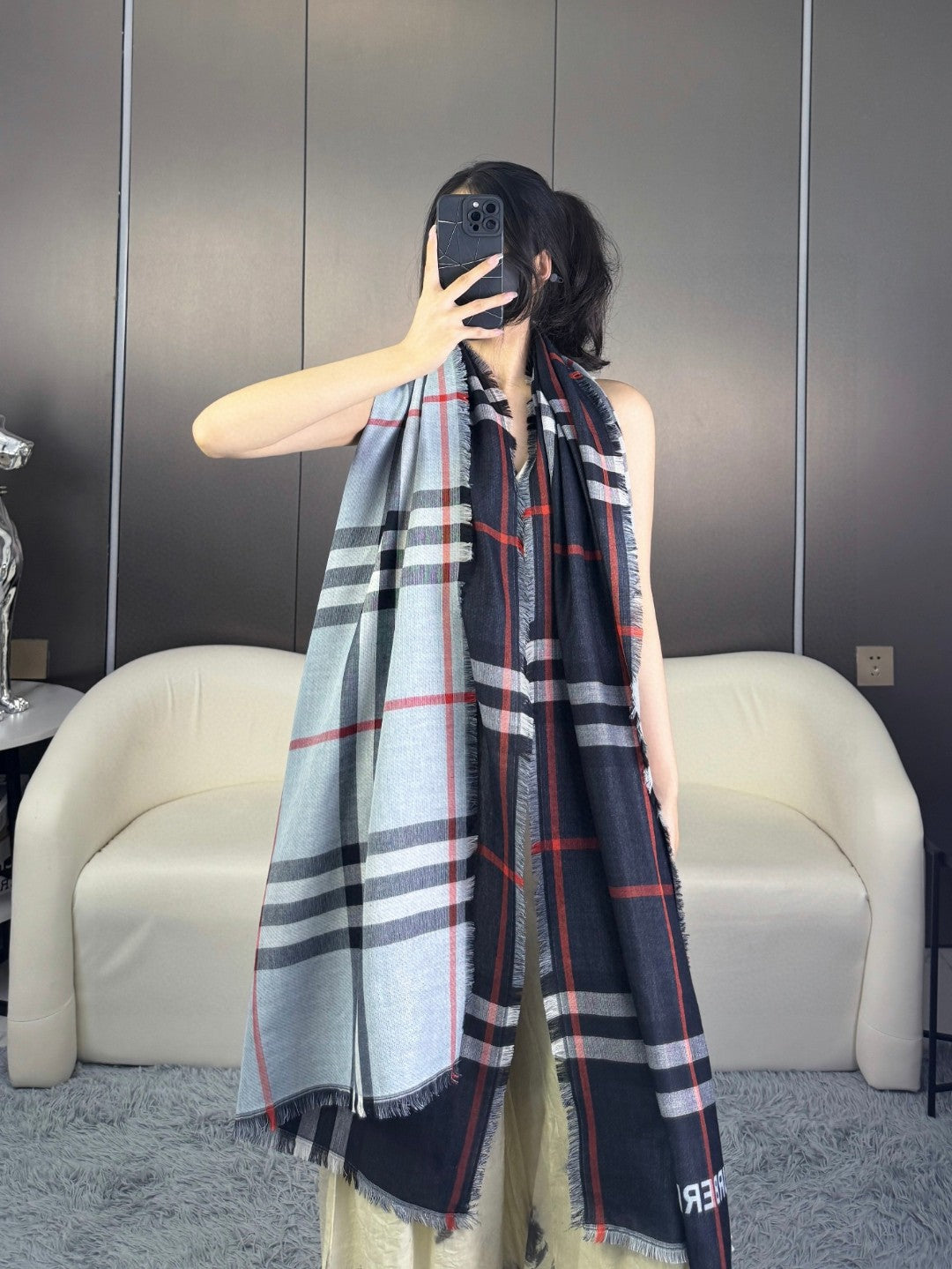 BURBERRY 26S SCARF 220CM IN SILK CASHMERE 303205