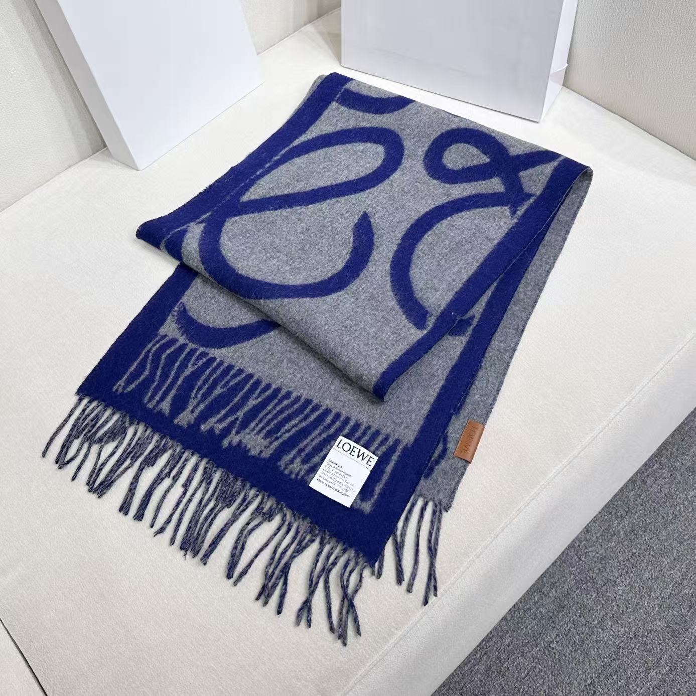LOEWE 26S SCARF 180 IN CASHMERE WOOL 311813