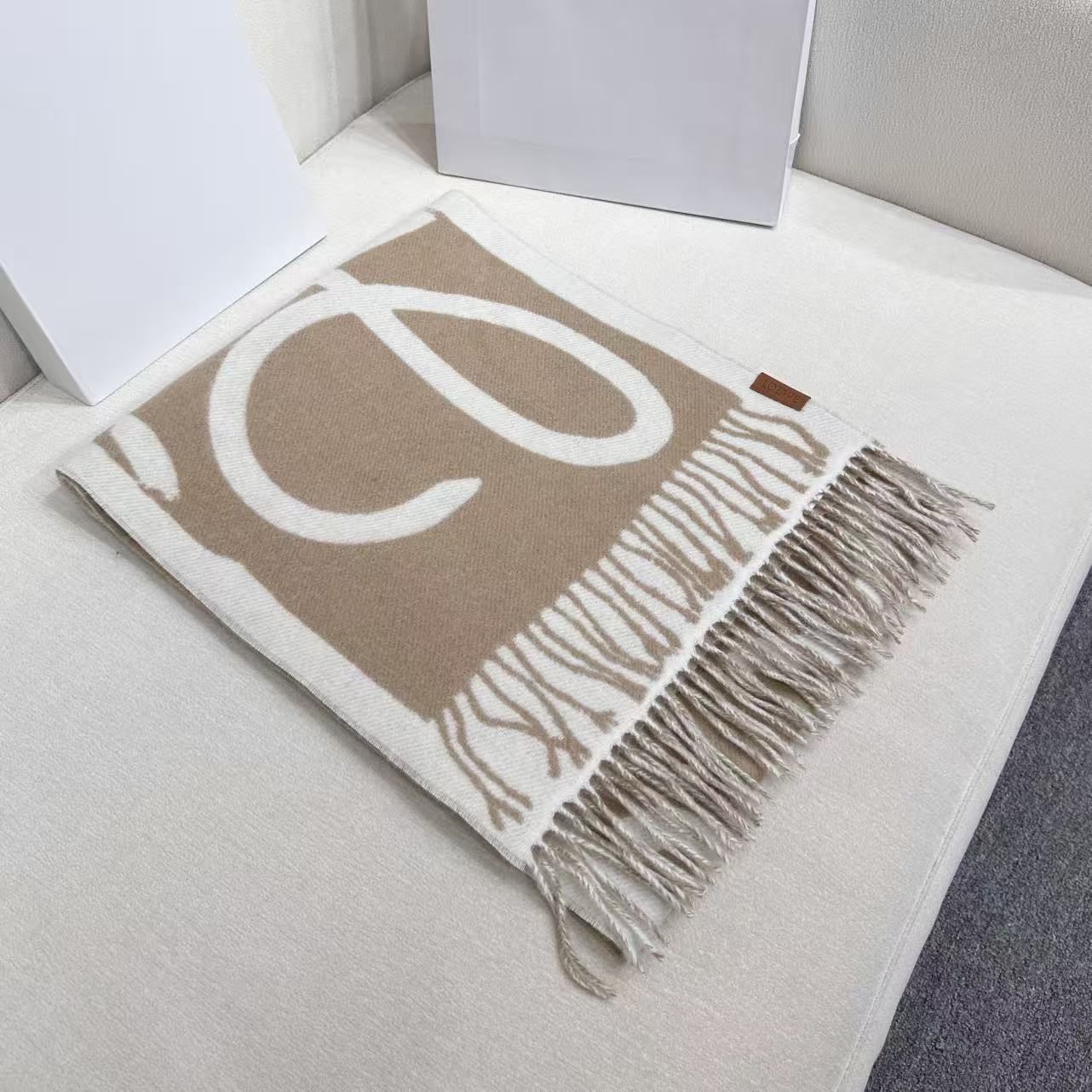 LOEWE 26S SCARF 180 IN CASHMERE WOOL 311814