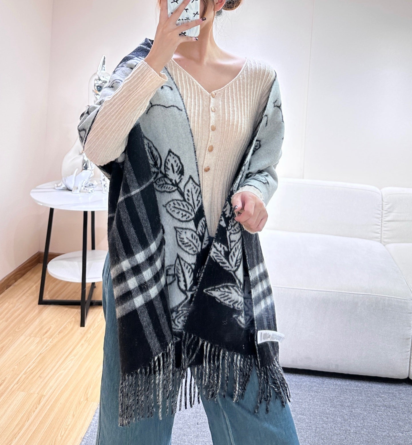 BURBERRY 26S SCARF 210CM IN CASHMERE 303182