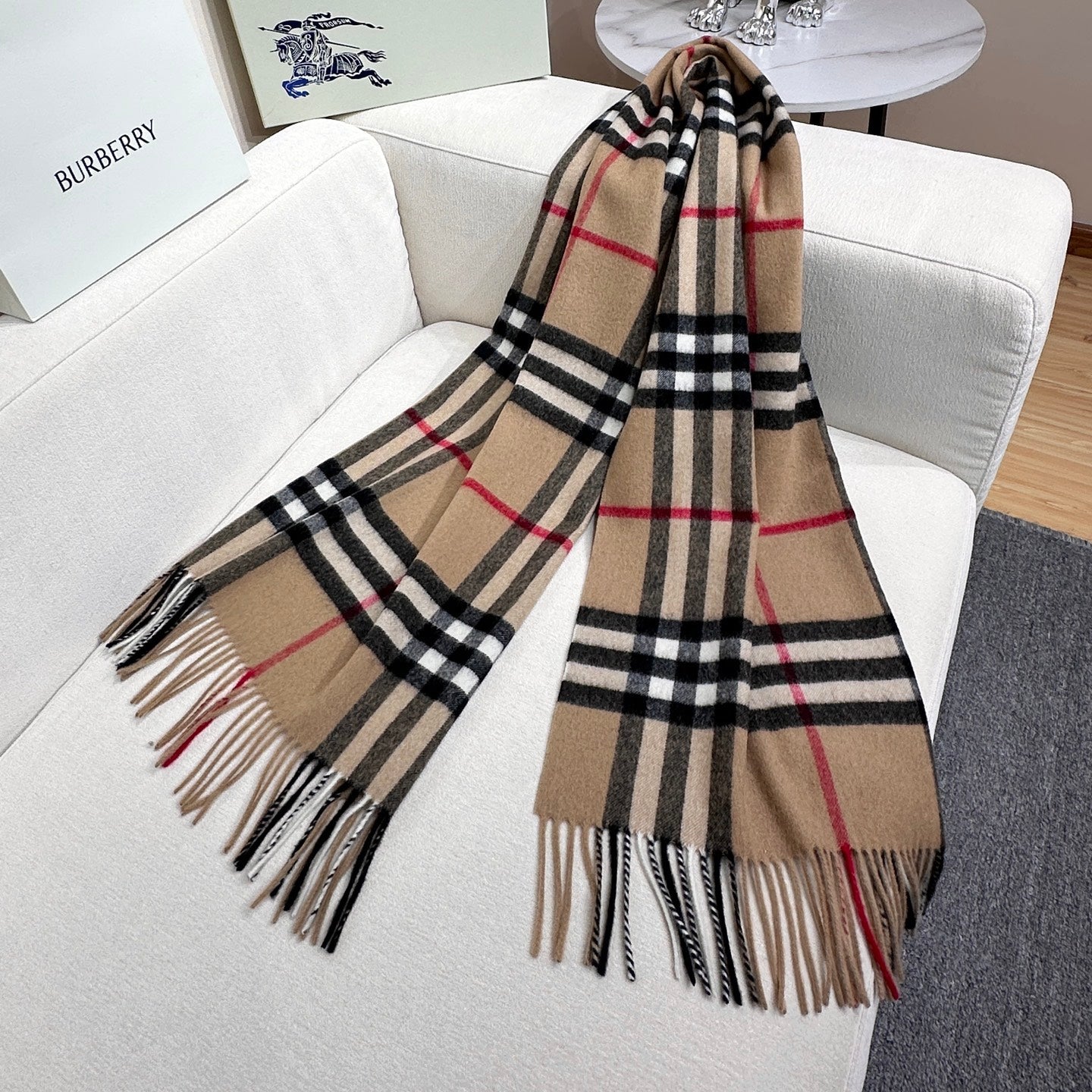 BURBERRY 26S SCARF 200CM IN CASHMERE 305977