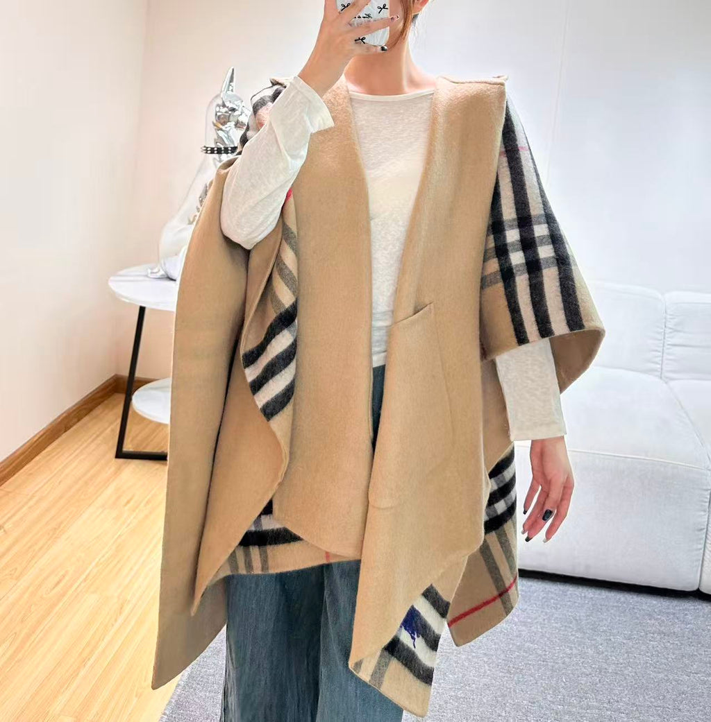 BURBERRY 26S HOODED CAPE 176 IN CASHMERE 304565