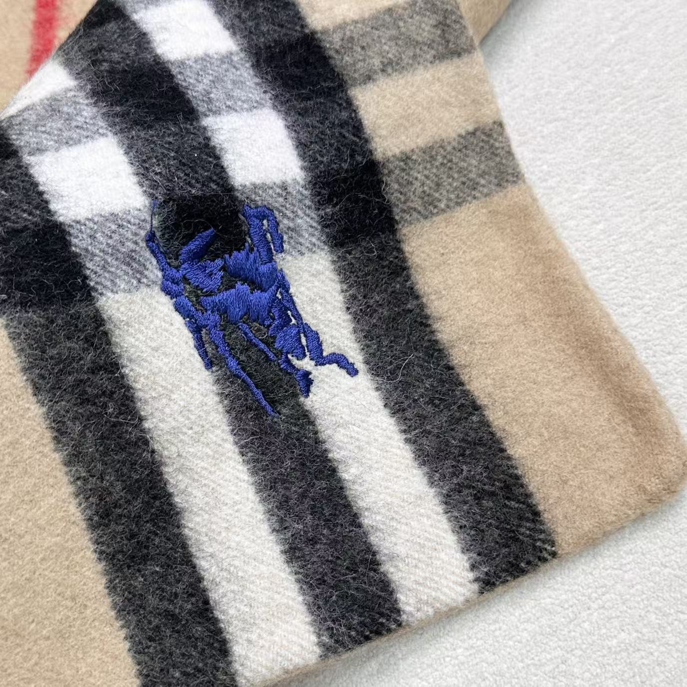 BURBERRY 26S HOODED CAPE 176 IN CASHMERE 304565