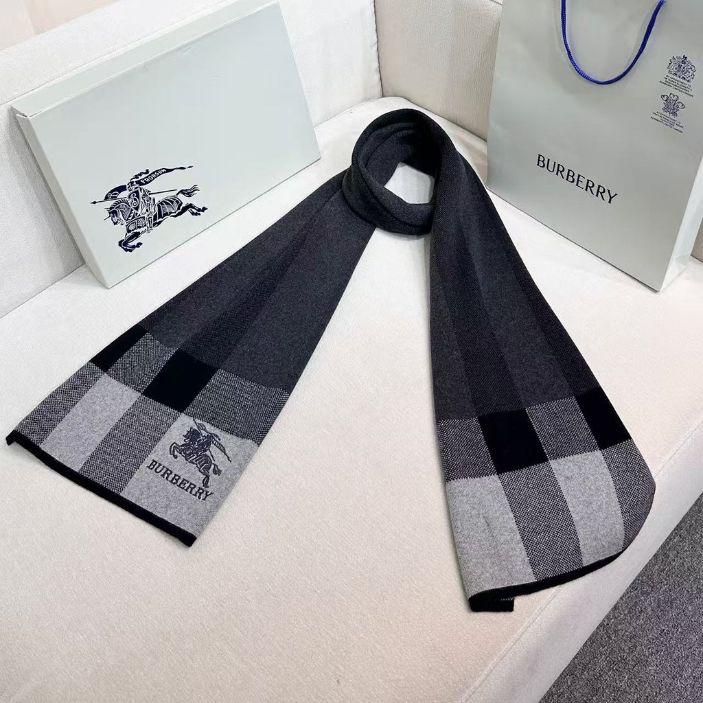 BURBERRY 26S SCARF 180CM IN CASHMERE 311832