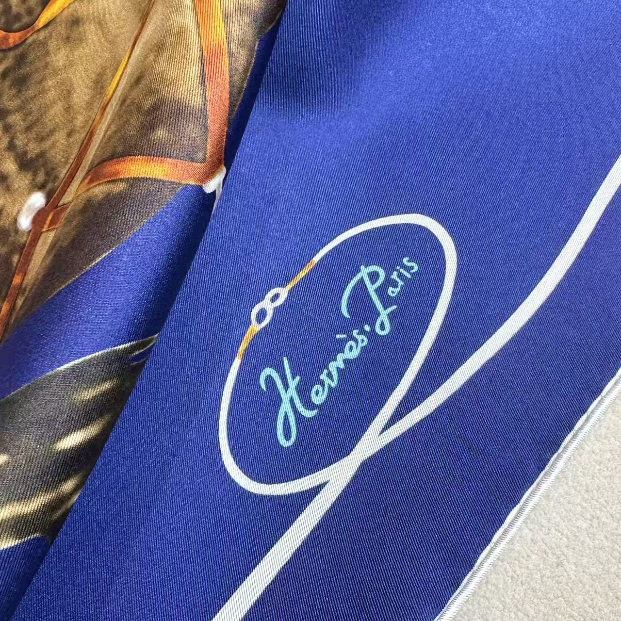HERMES 26S SCARF 90 IN SILK 303189