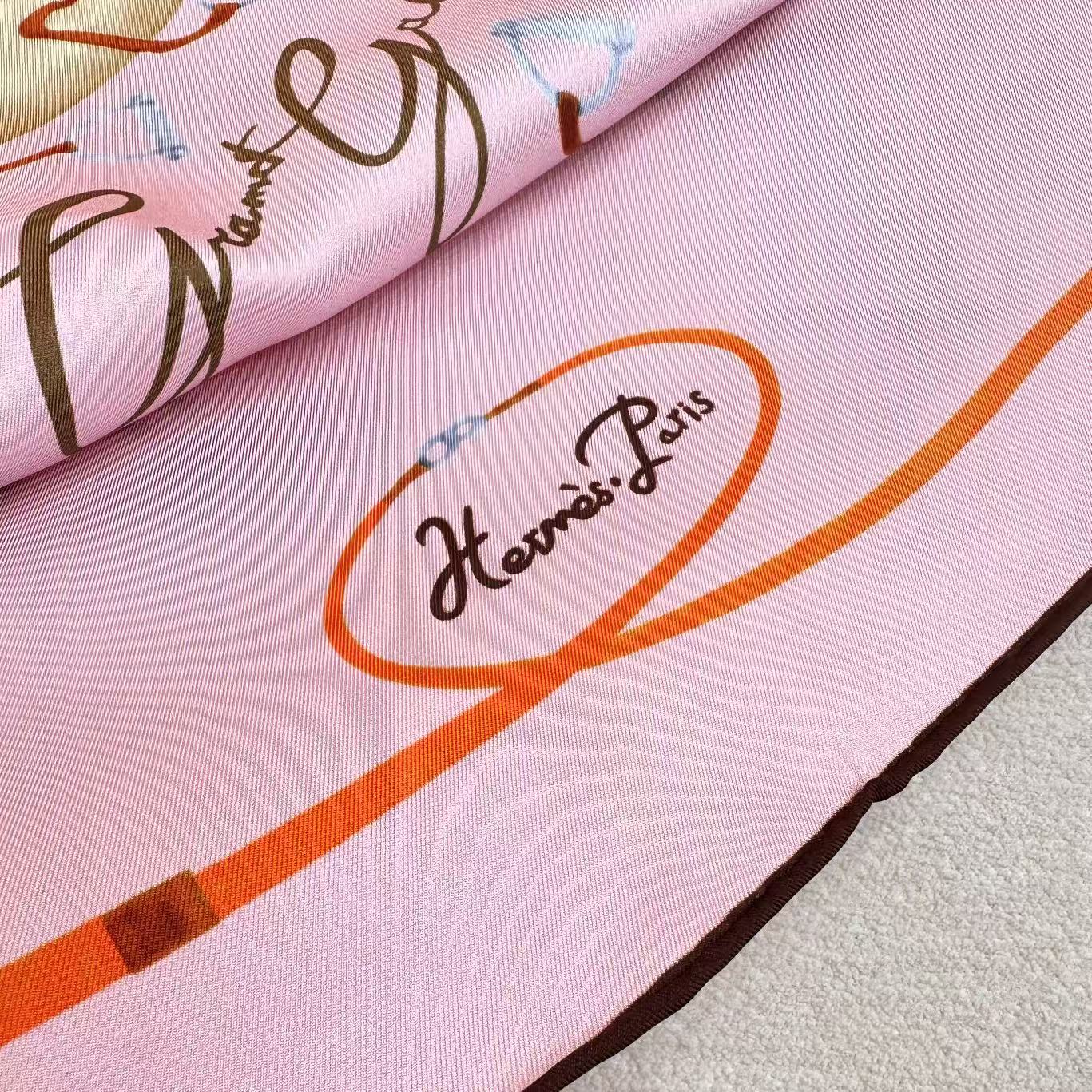 HERMES 26S SCARF 90 IN SILK 303191