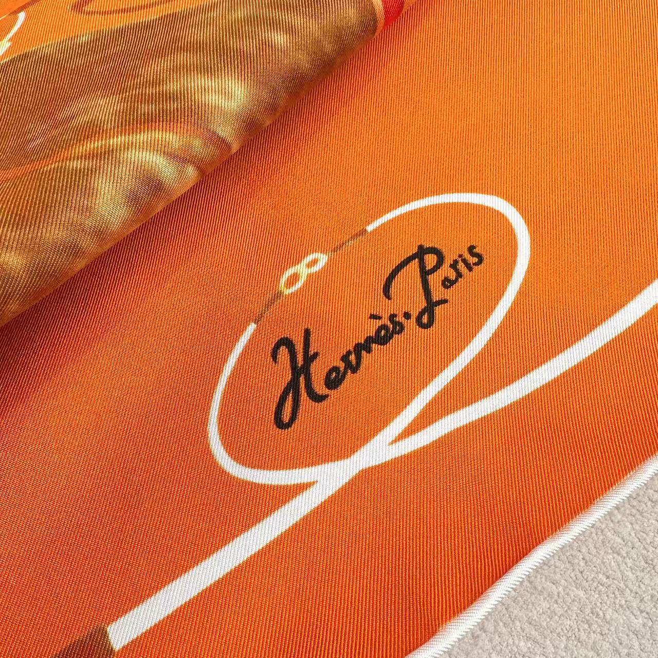 HERMES 26S SCARF 90 IN SILK 303193