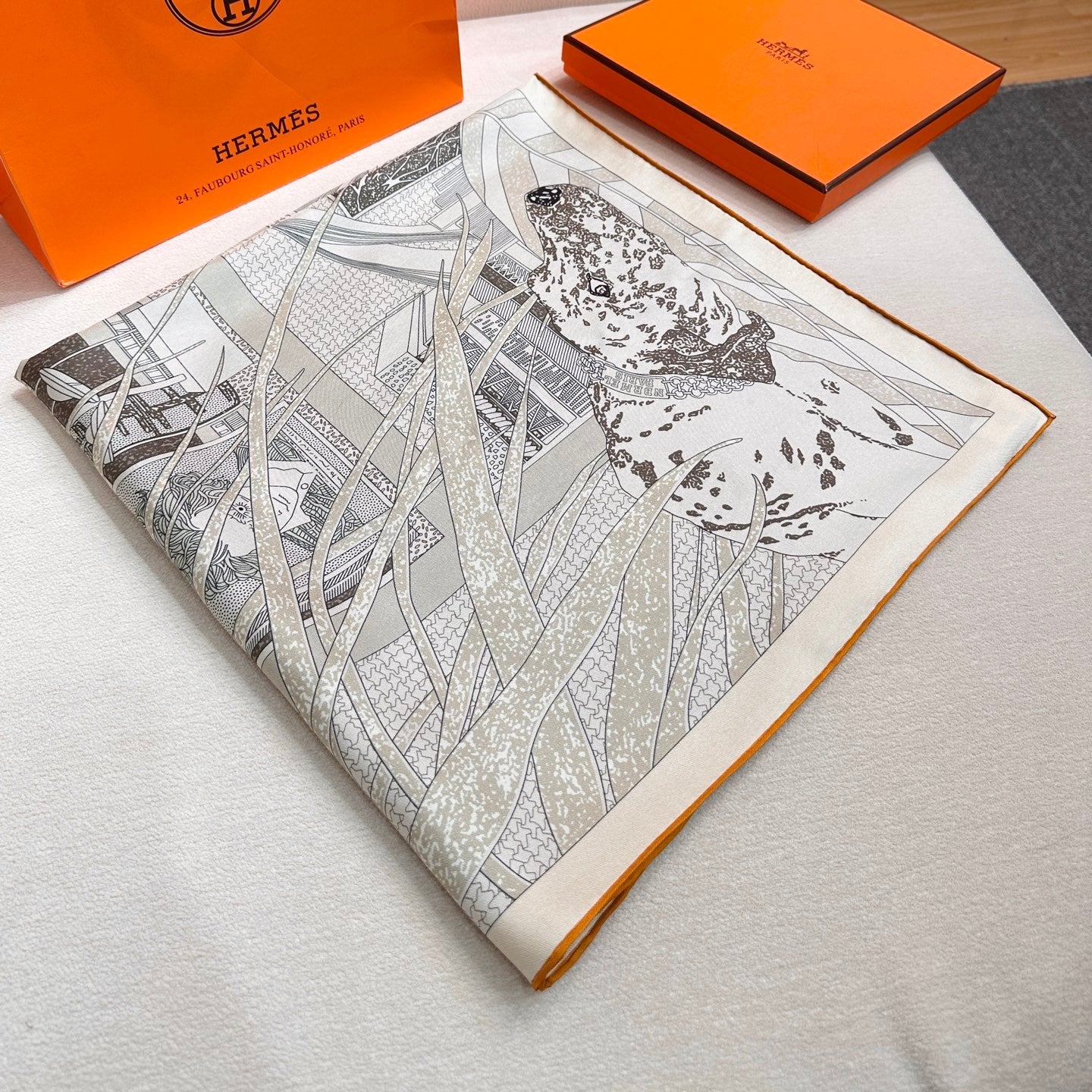 HERMES 26S PRINTED SQUARE SCARF 88 IN SILK 309441
