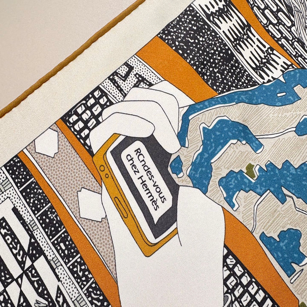 HERMES 26S PRINTED SQUARE SCARF 88 IN SILK 309442