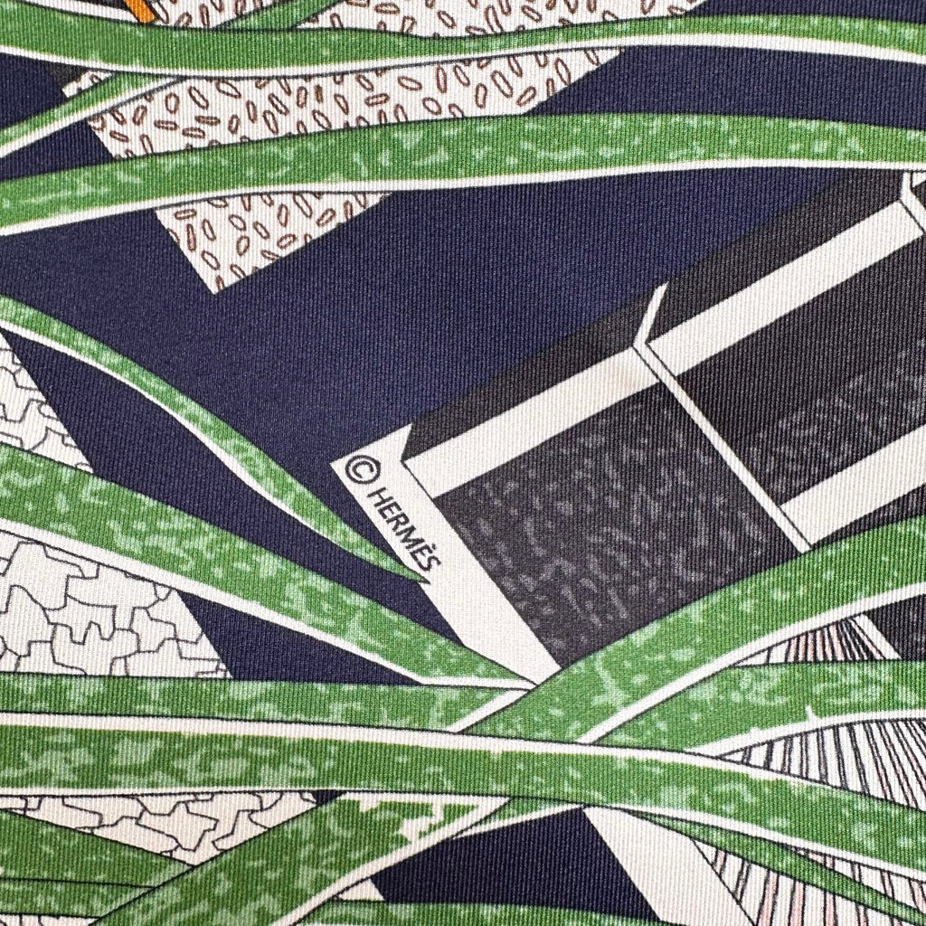 HERMES 26S PRINTED SQUARE SCARF 88 IN SILK 309442