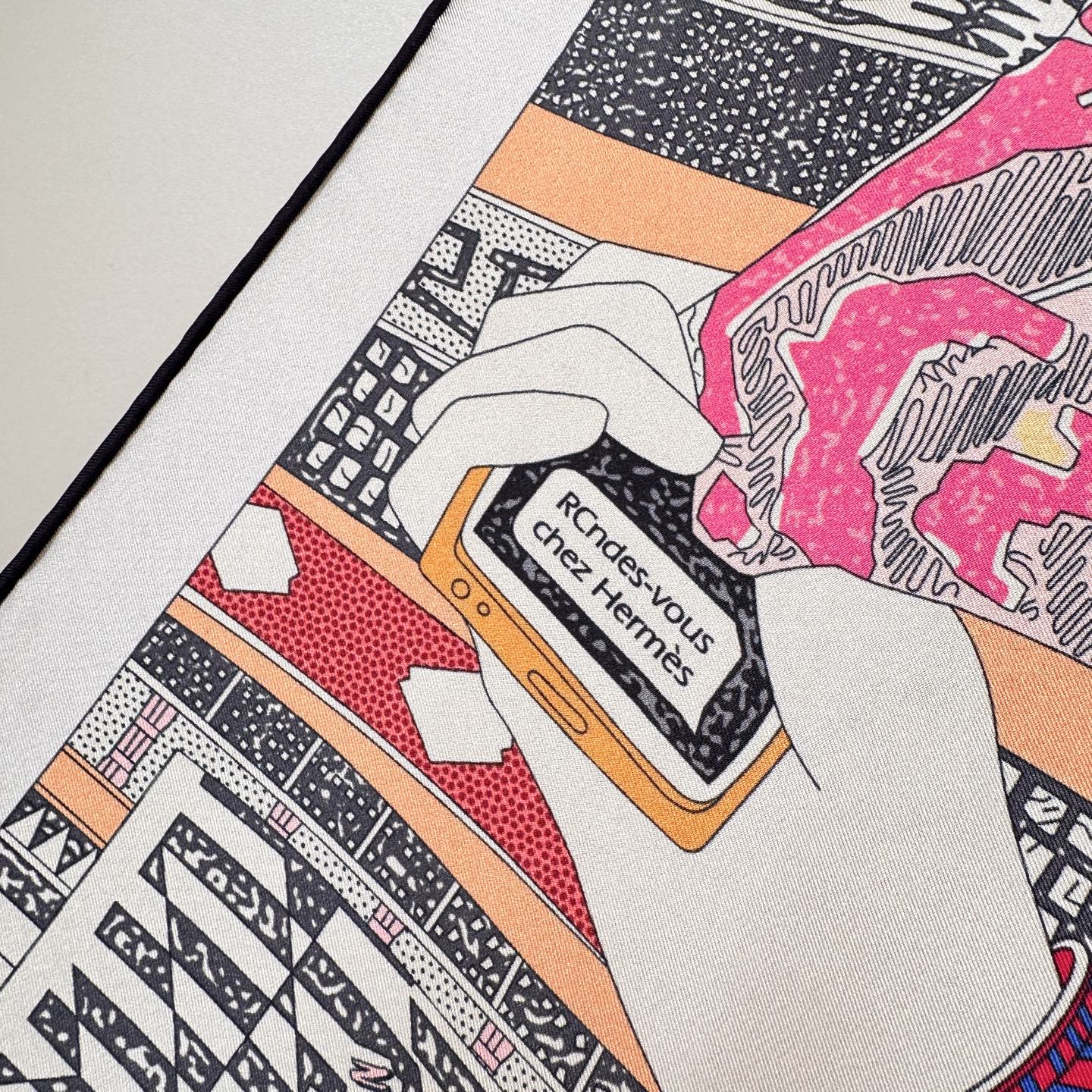 HERMES 26S PRINTED SQUARE SCARF 88 IN SILK 309444
