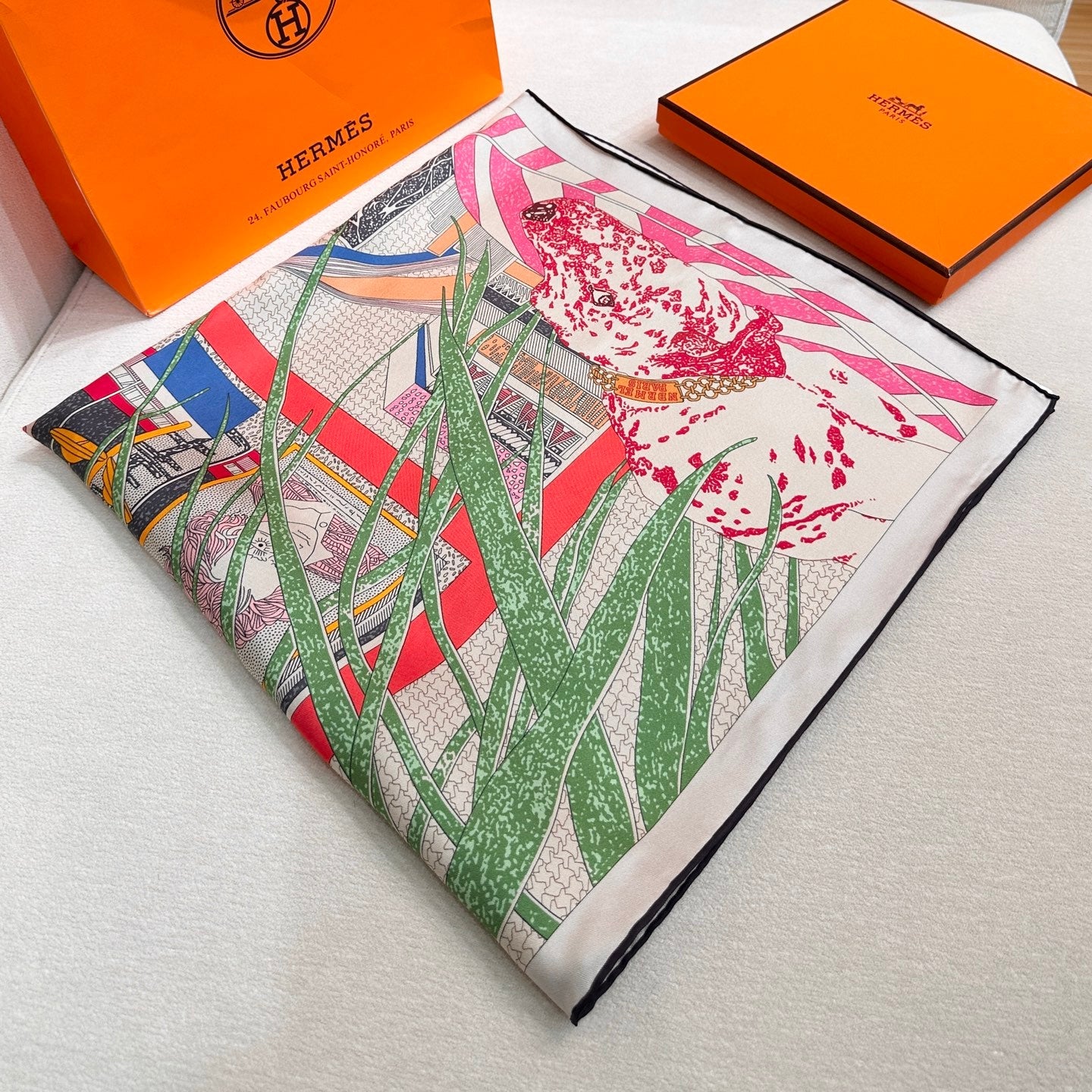 HERMES 26S PRINTED SQUARE SCARF 88 IN SILK 309444