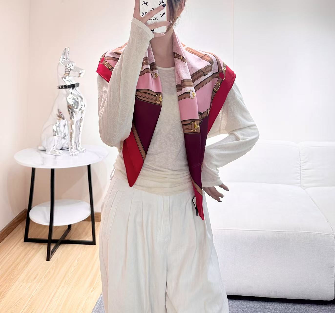 GUCCI 26S SCARF 90 IN SILK 309786