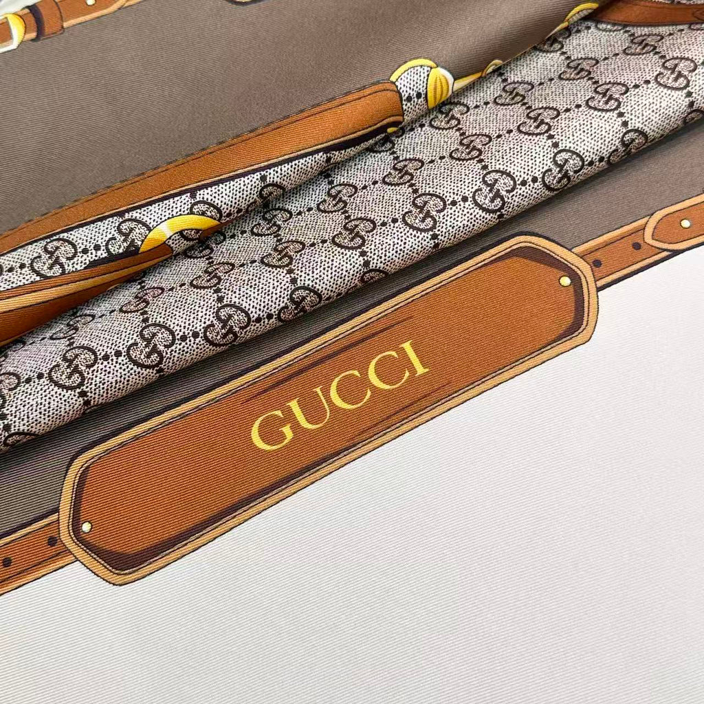 GUCCI 26S SCARF 90 IN SILK 309787