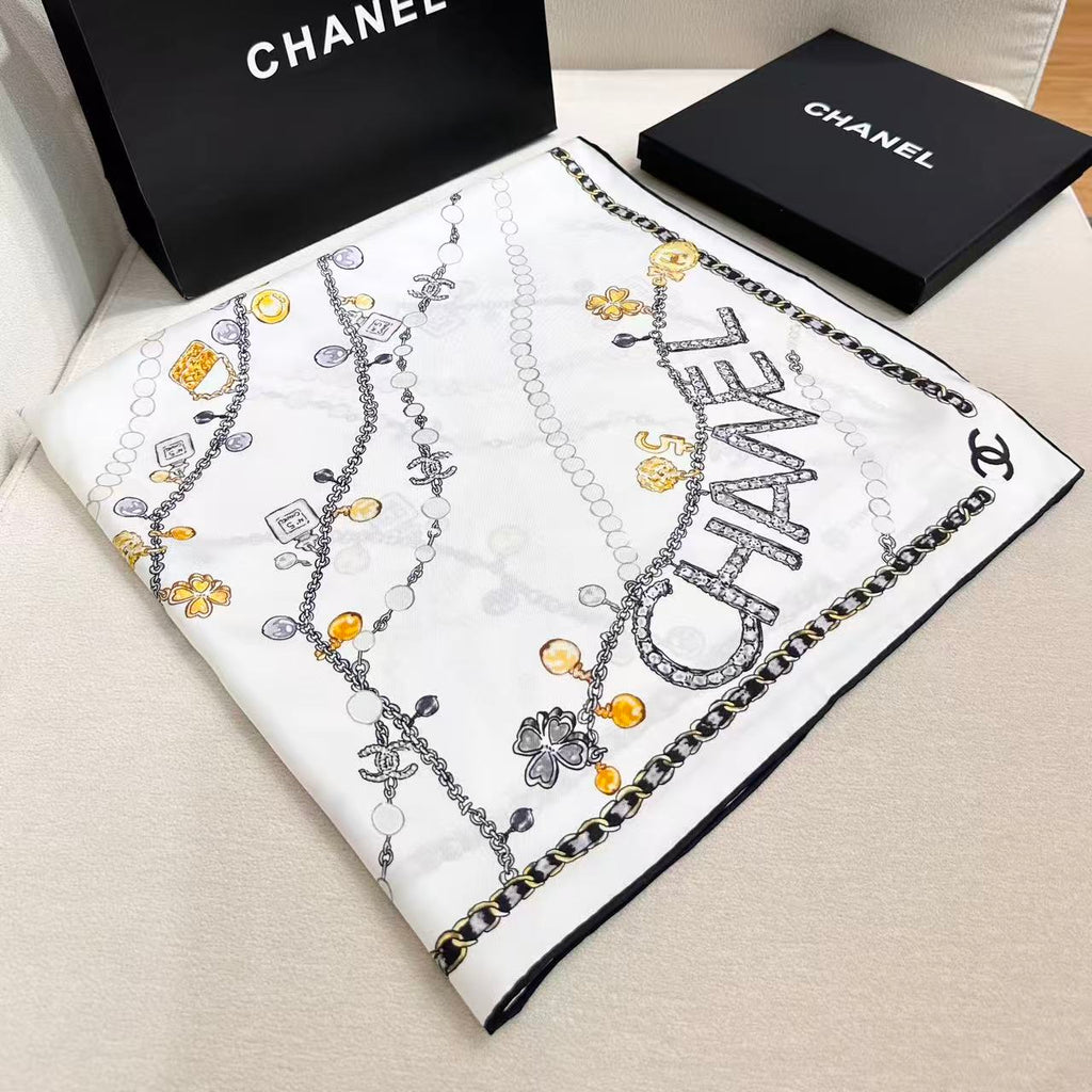 CHANEL 26S SCARF 90 IN SILK 307120