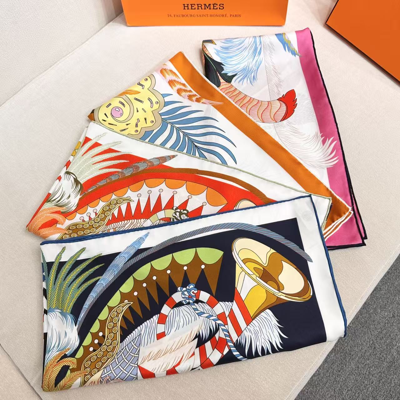 HERMES 26S SCARF 88 IN SILK 303218