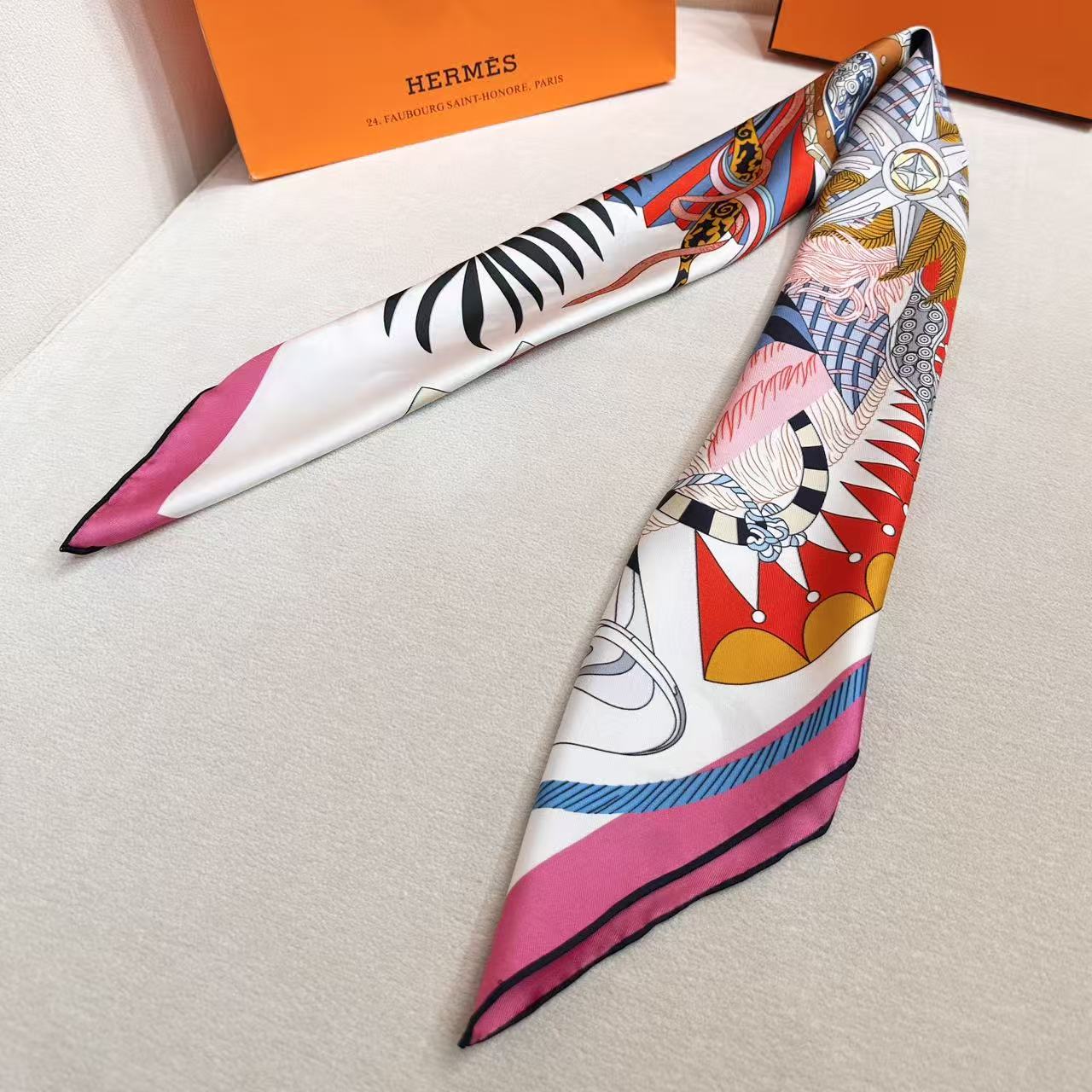 HERMES 26S SCARF 88 IN SILK 303220
