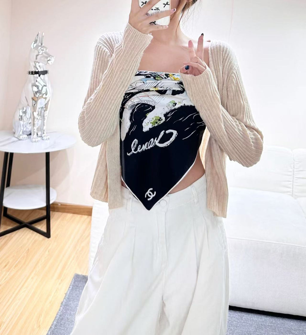 CHANEL 26S SCARF 90 IN SILK 303188