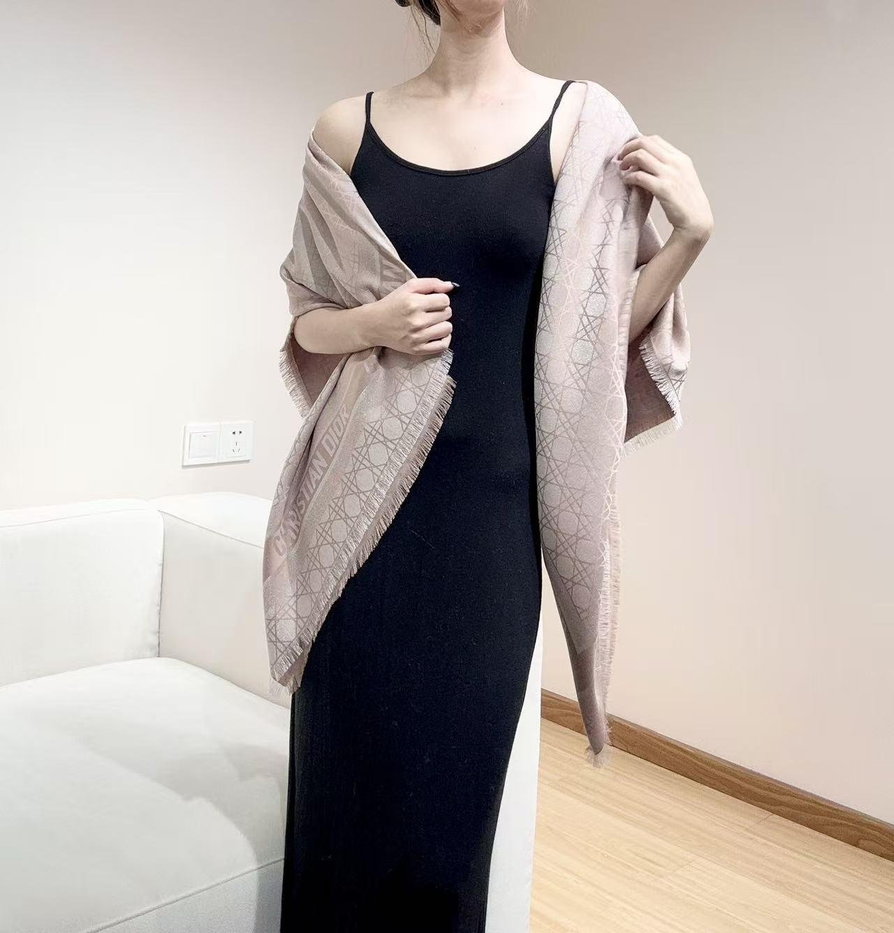 DIOR 26S SCARF 140CM IN CASHMERE SILK 303196