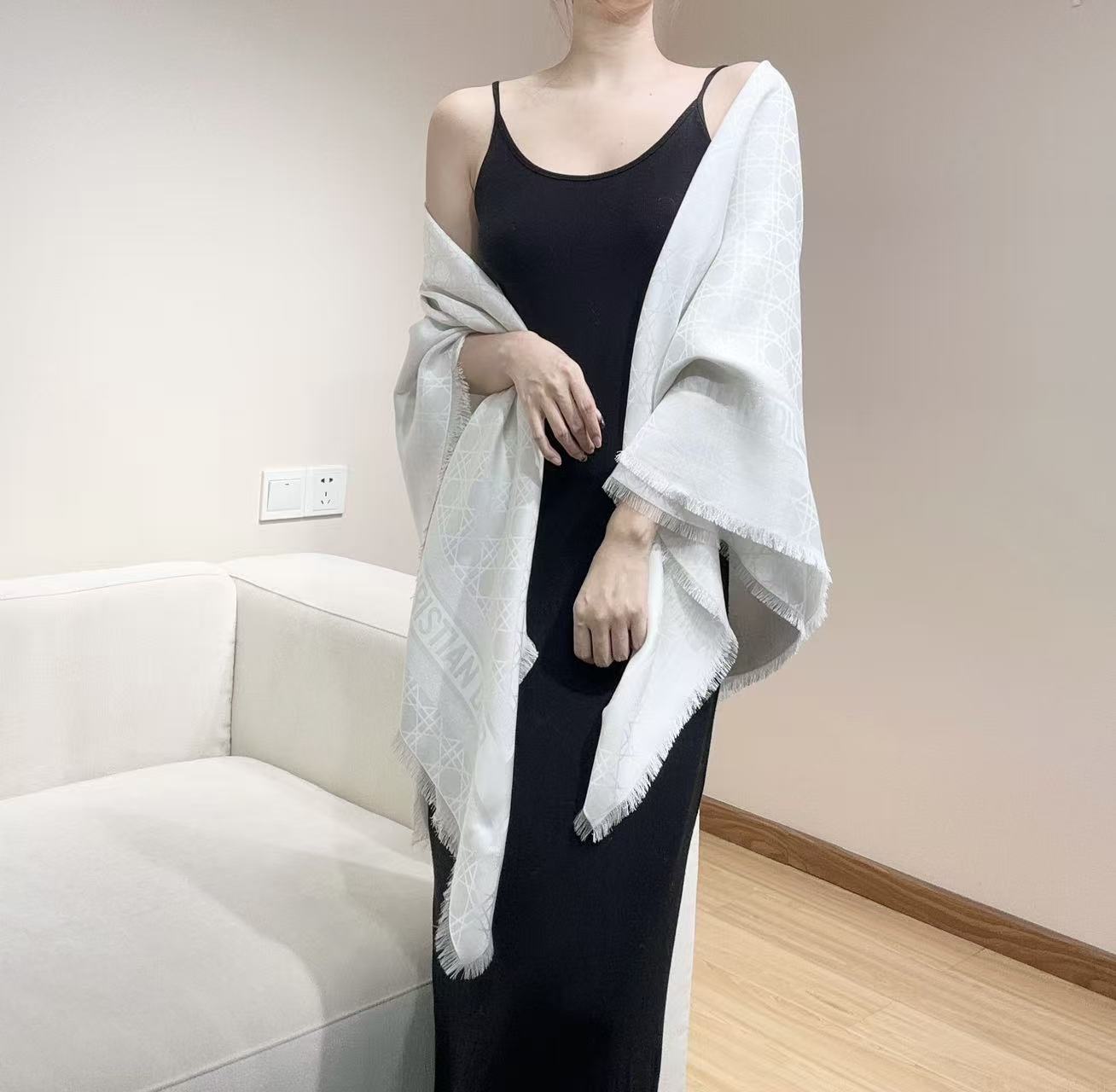 DIOR 26S SCARF 140CM IN CASHMERE SILK 303198
