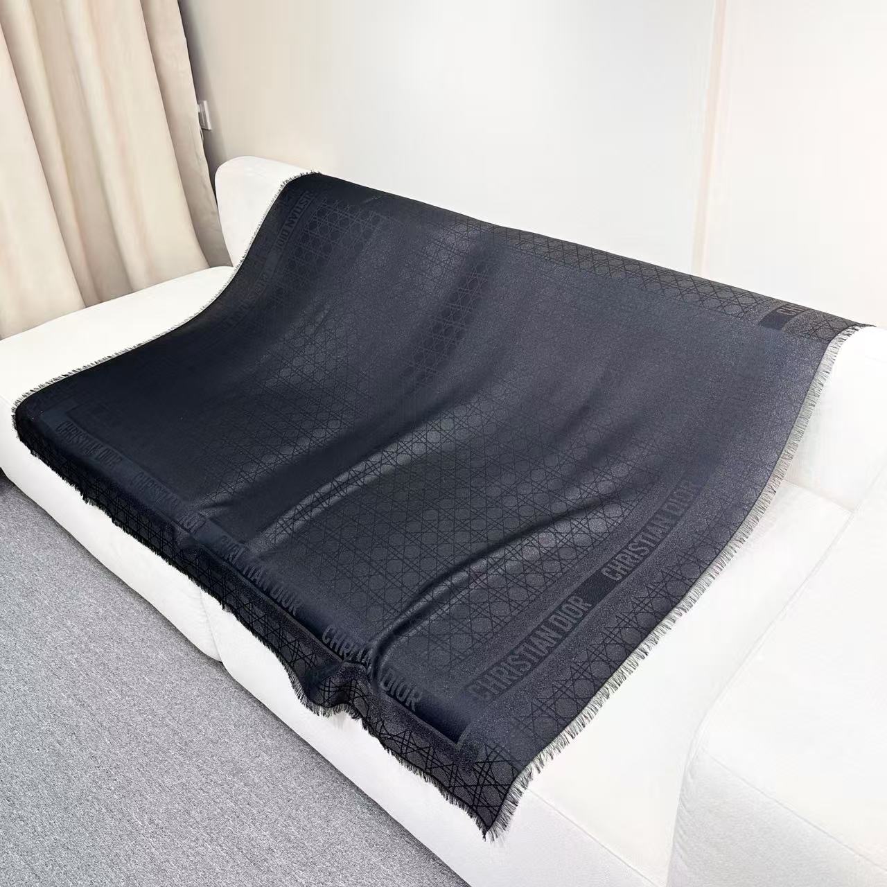 DIOR 26S SCARF 140CM IN CASHMERE SILK 303199