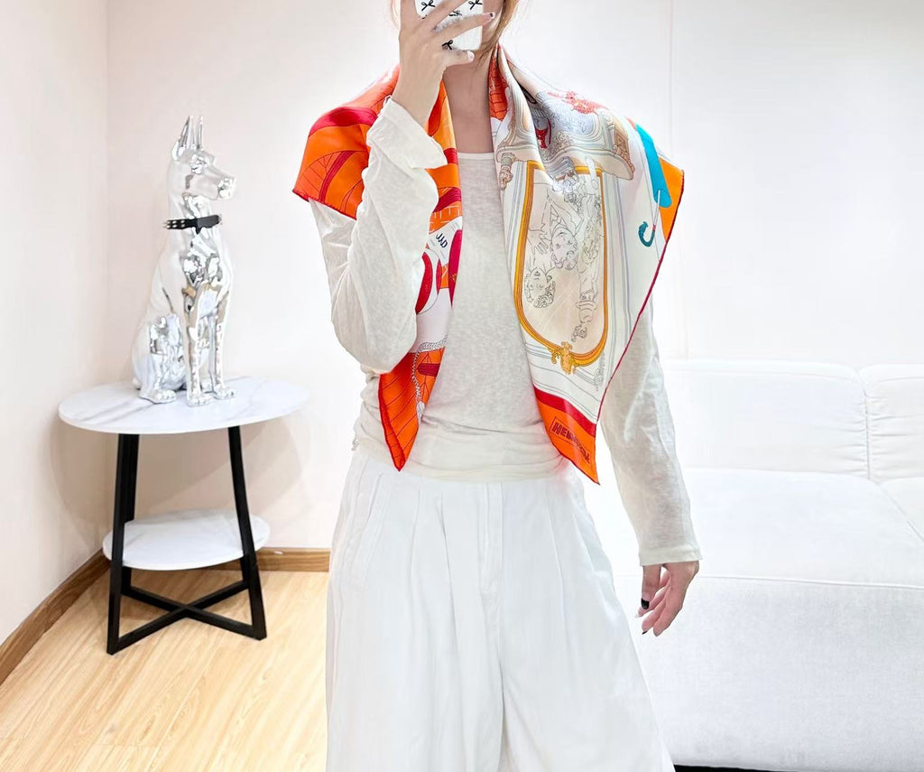 HERMES 26S SCARF 90 IN SILK 304329