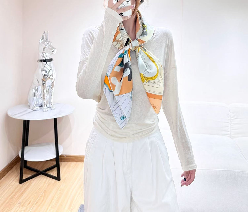 HERMES 26S SCARF 90 IN SILK 304330