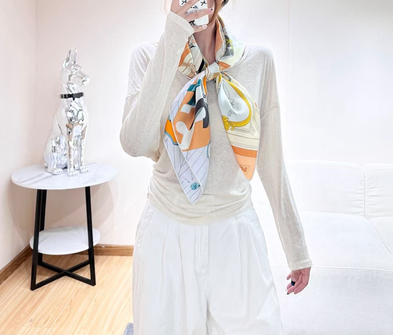 HERMES 26S SCARF 90 IN SILK 304330