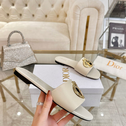 DIOR 26S  FLAT SLIDE SANDALS IN IVORY WHITE CALFSKIN WITH GOLD HARDWARE