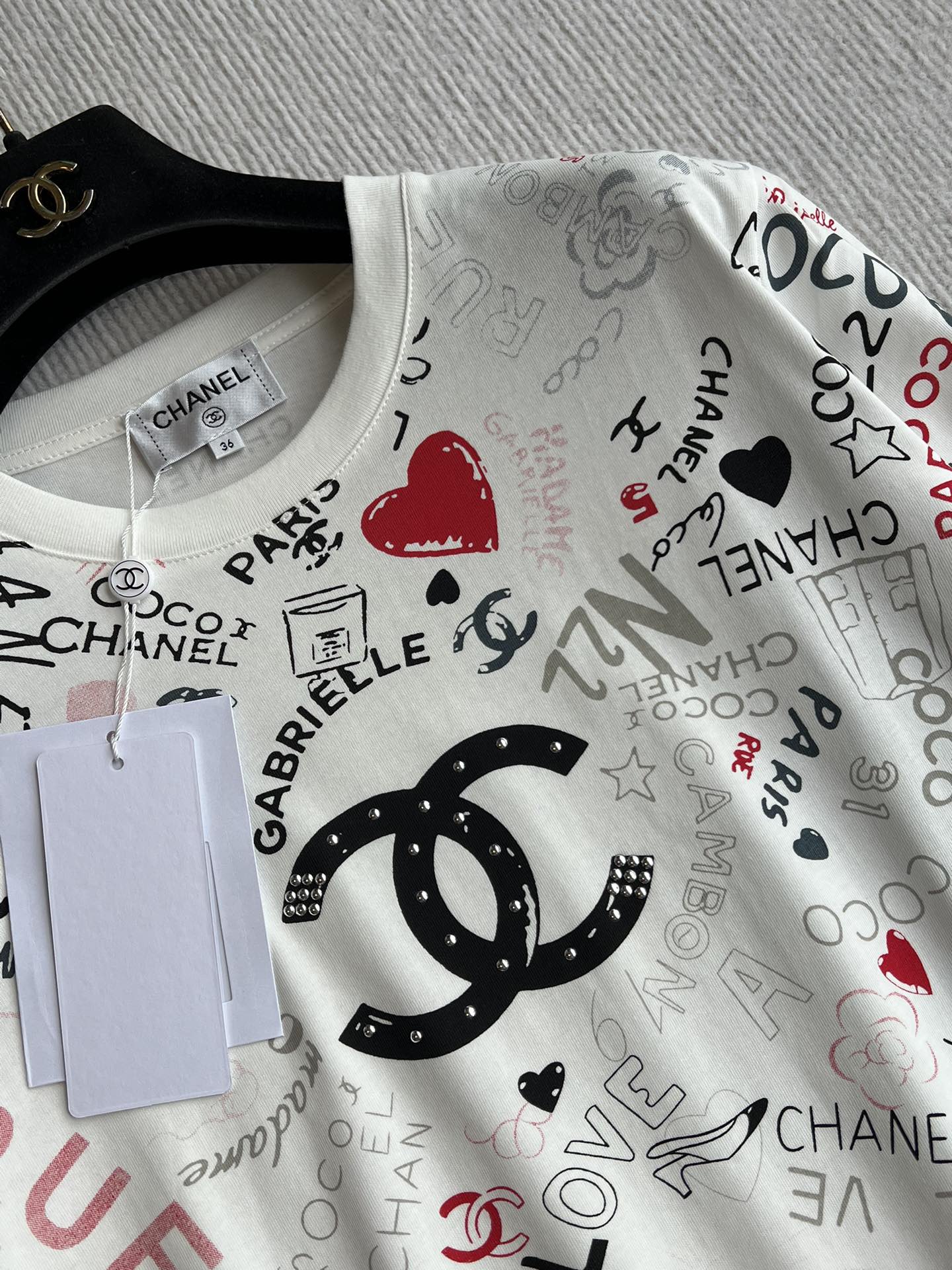 CHANEL OFF-WHITE LOGO PRINT T-SHIRT