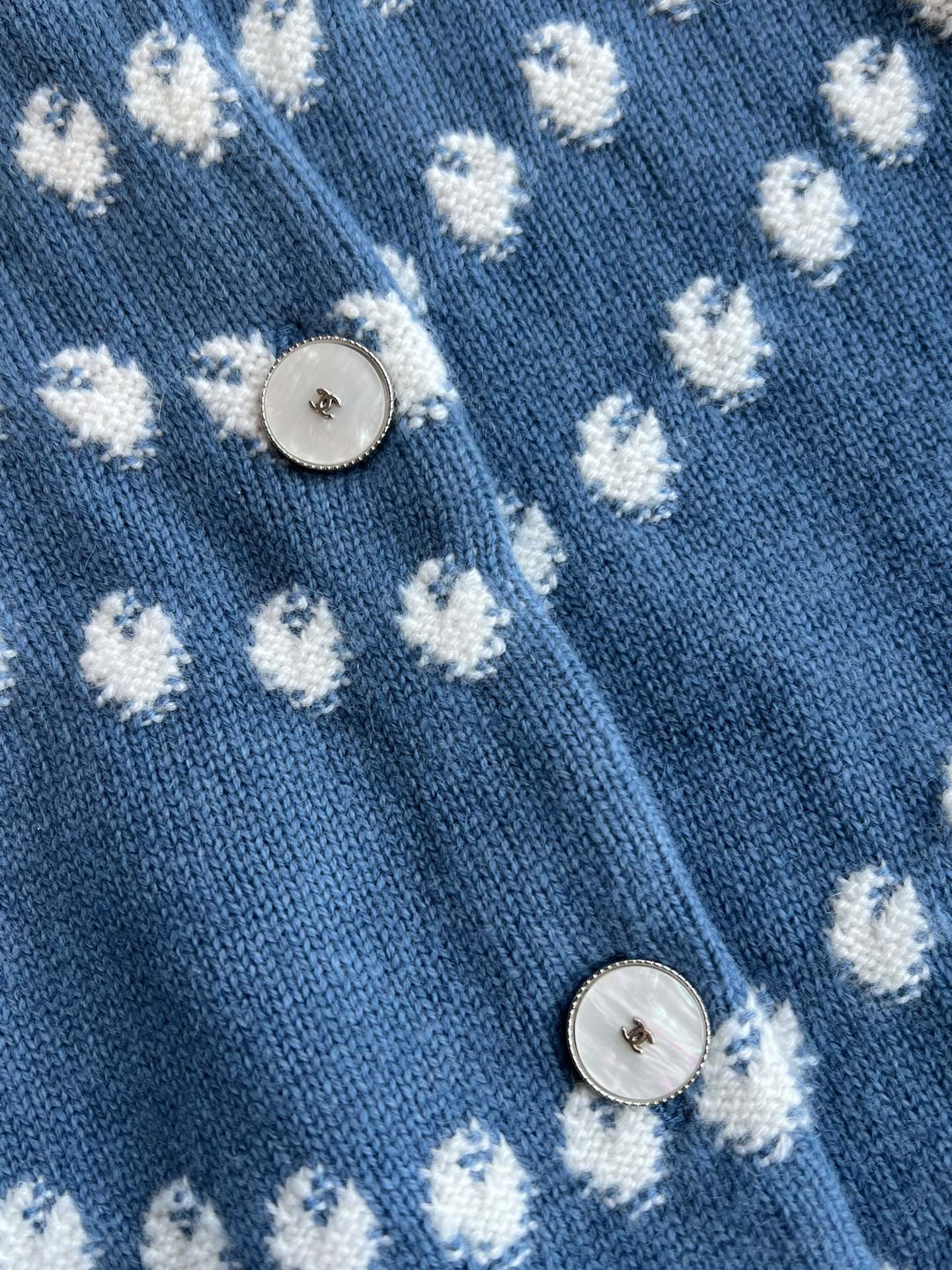 Chanel 25P Cardigan Dark Blue Mix White Cashmere 229517
