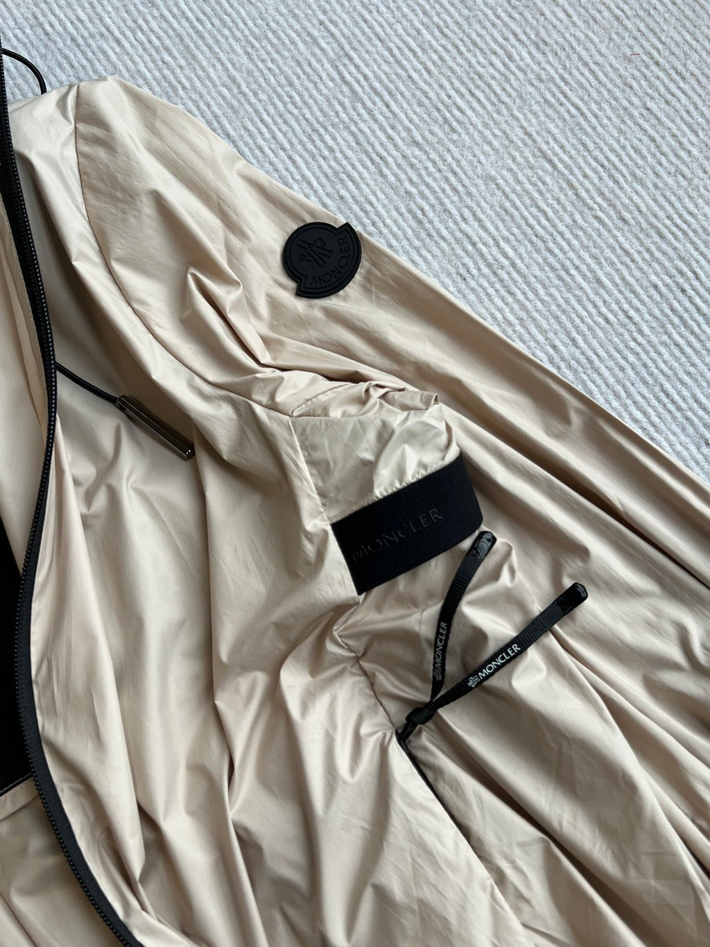 MONCLER UV-PROTECTION WINDBREAKER JACKET 269694