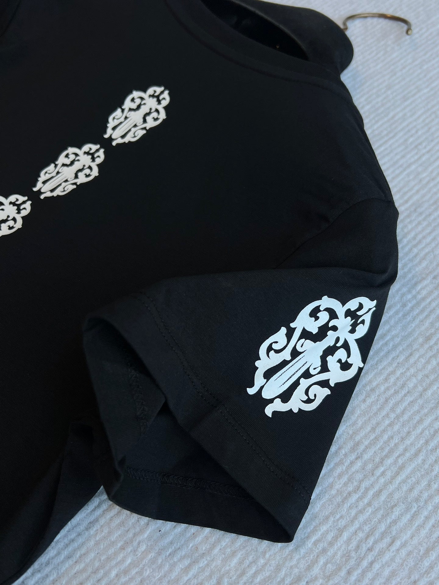 CHROME V-NECK T-SHIRT 269634