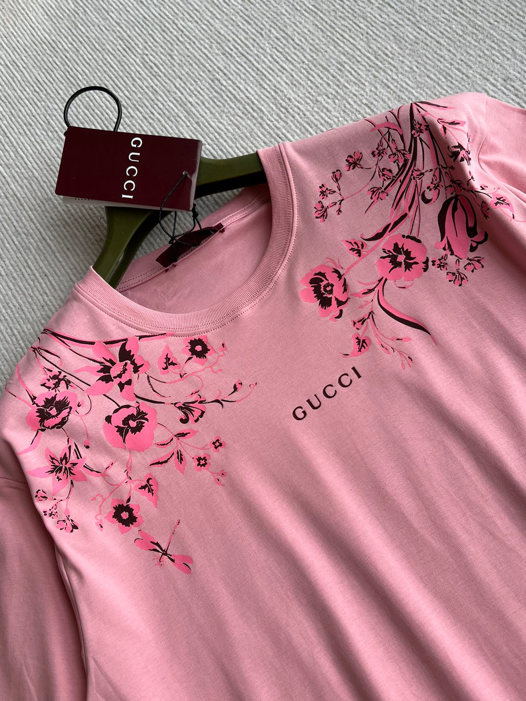 GUCCI SHORT SLEEVE LOGO PRINTED T-SHIRT 275723