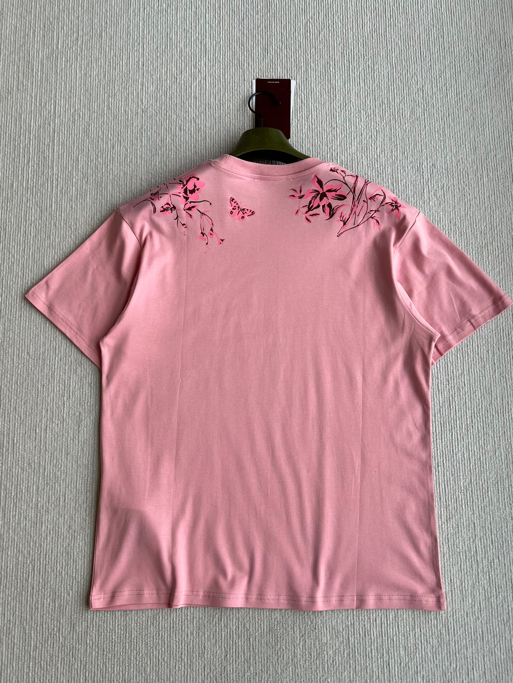 GUCCI SHORT SLEEVE LOGO PRINTED T-SHIRT 275723