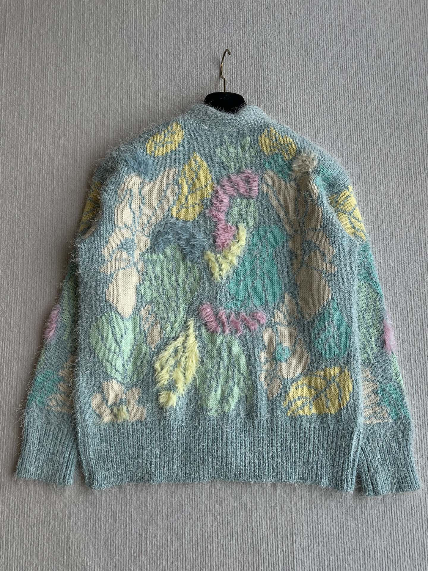 CHANEL KNIT CARDIGAN STYLE 4