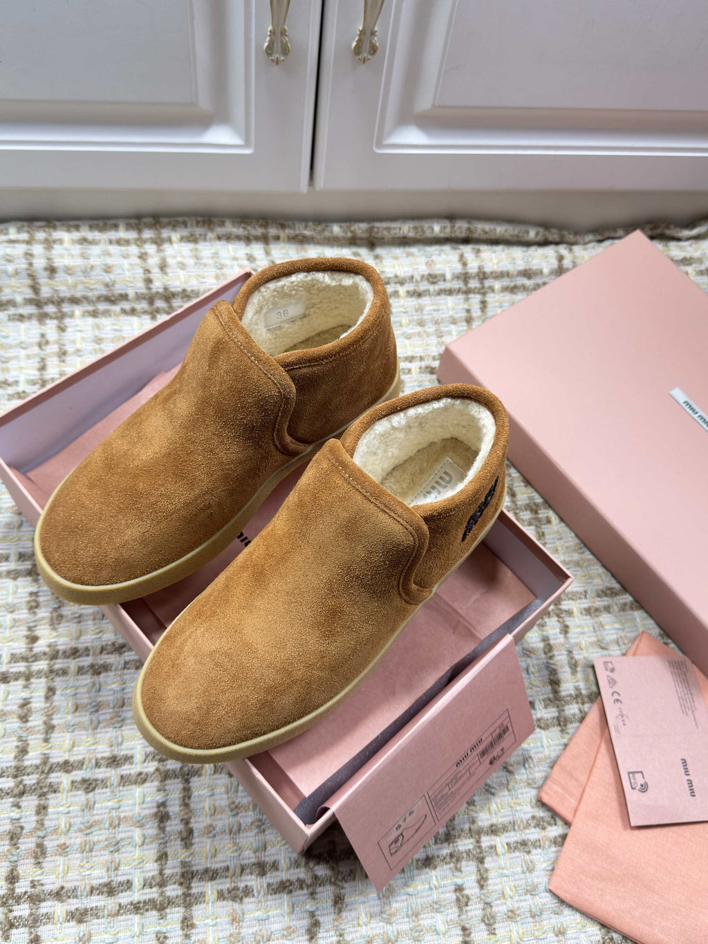 MIUMIU 26S SLIP-ON BOOTIES IN CAMEL BROWN SUEDE WITH SHEARLING