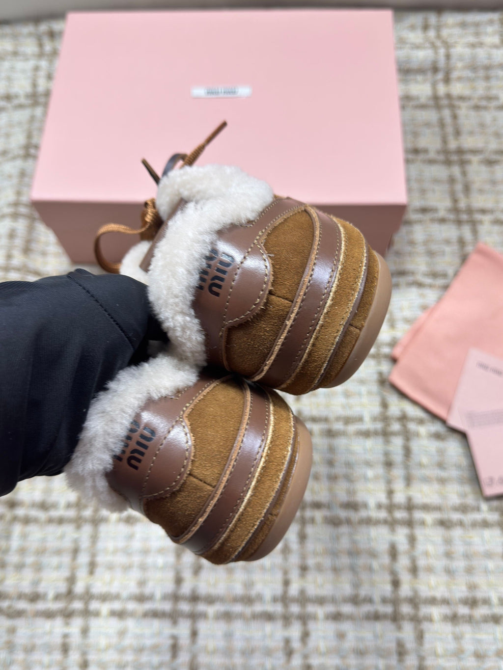 MIUMIU 26S SNEAKERS IN DARK BROWN SUEDE AND SHEARLING