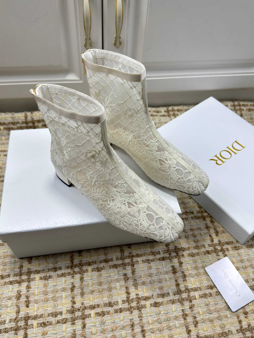 DIOR 26S ANKLE BOOTS 35MM IN WHITE FLORAL LACE MESH BLOCK HEEL