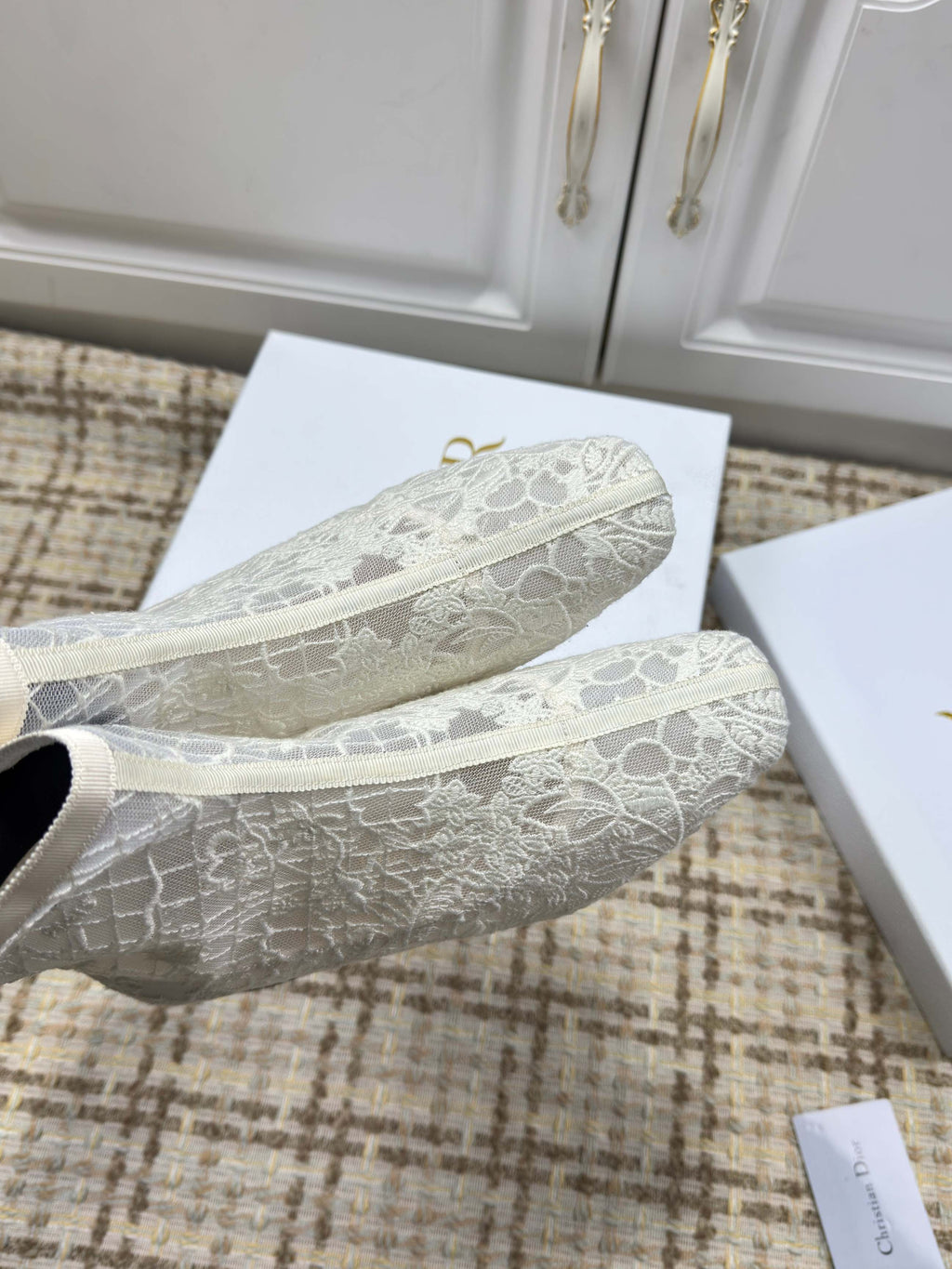DIOR 26S ANKLE BOOTS 35MM IN WHITE FLORAL LACE MESH BLOCK HEEL