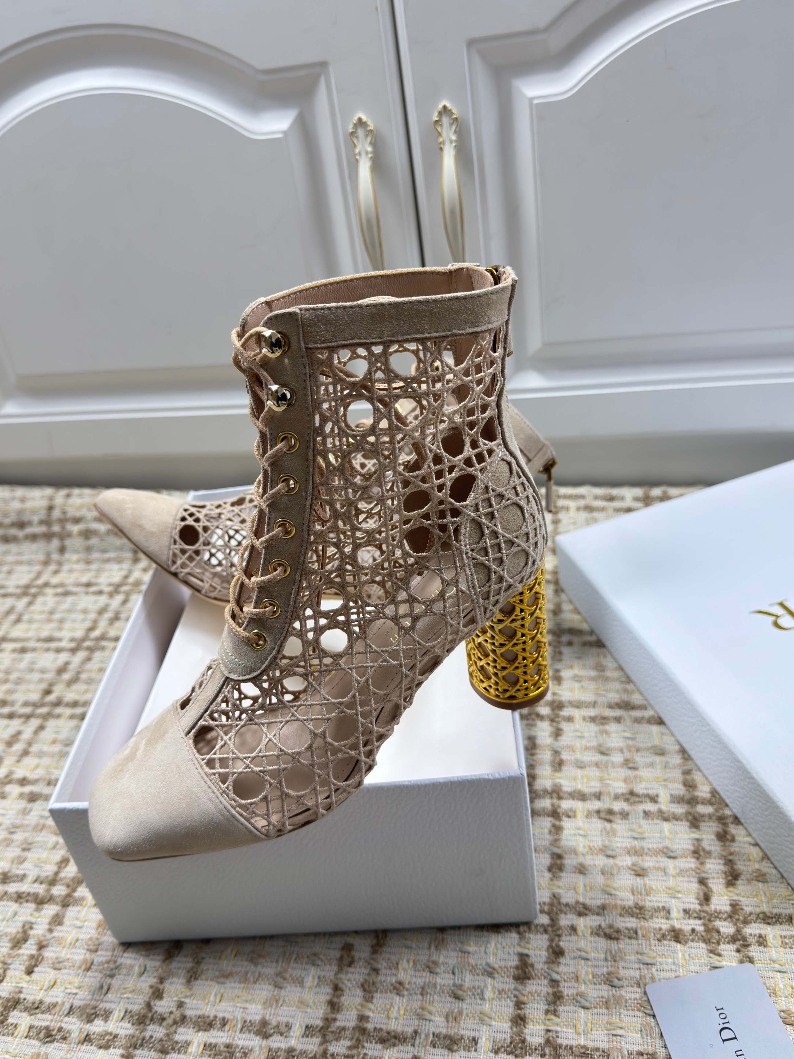 DIOR 26S LACE UP ANKLE BOOTS 80MM IN BEIGE OPENWORK LACE SUEDE GOLD HEEL