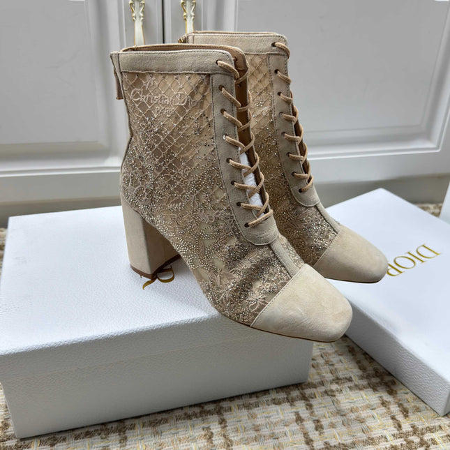 DIOR 26S LACE UP ANKLE BOOTS 35MM IN BEIGE LACE SUEDE BLOCK HEEL