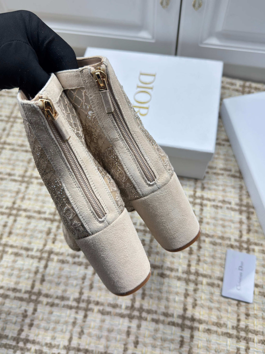 DIOR 26S LACE UP ANKLE BOOTS 35MM IN BEIGE LACE SUEDE BLOCK HEEL