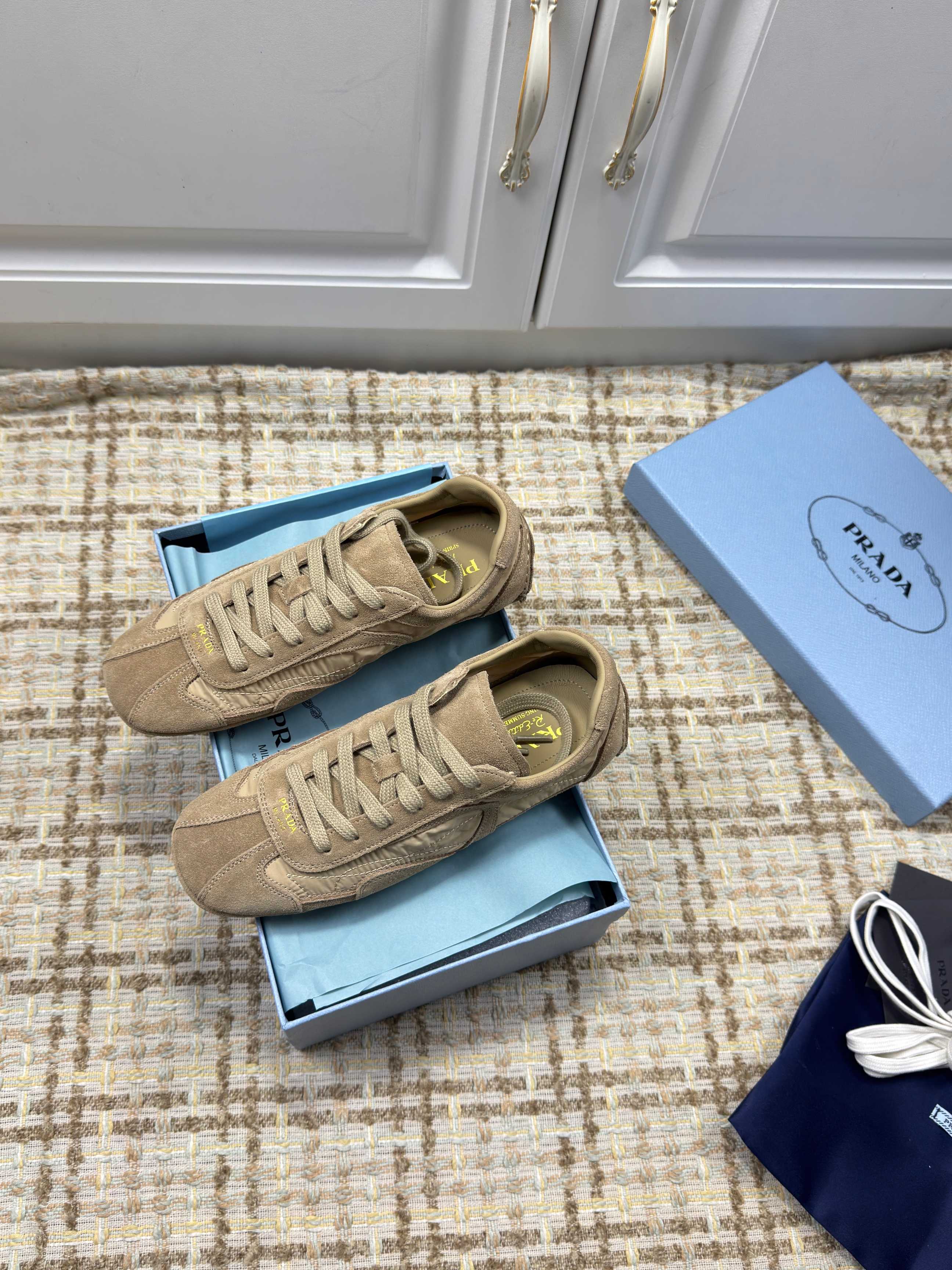 PRADA 26S LOW TOP SNEAKERS IN OLIVE BROWN NYLON AND SUEDE