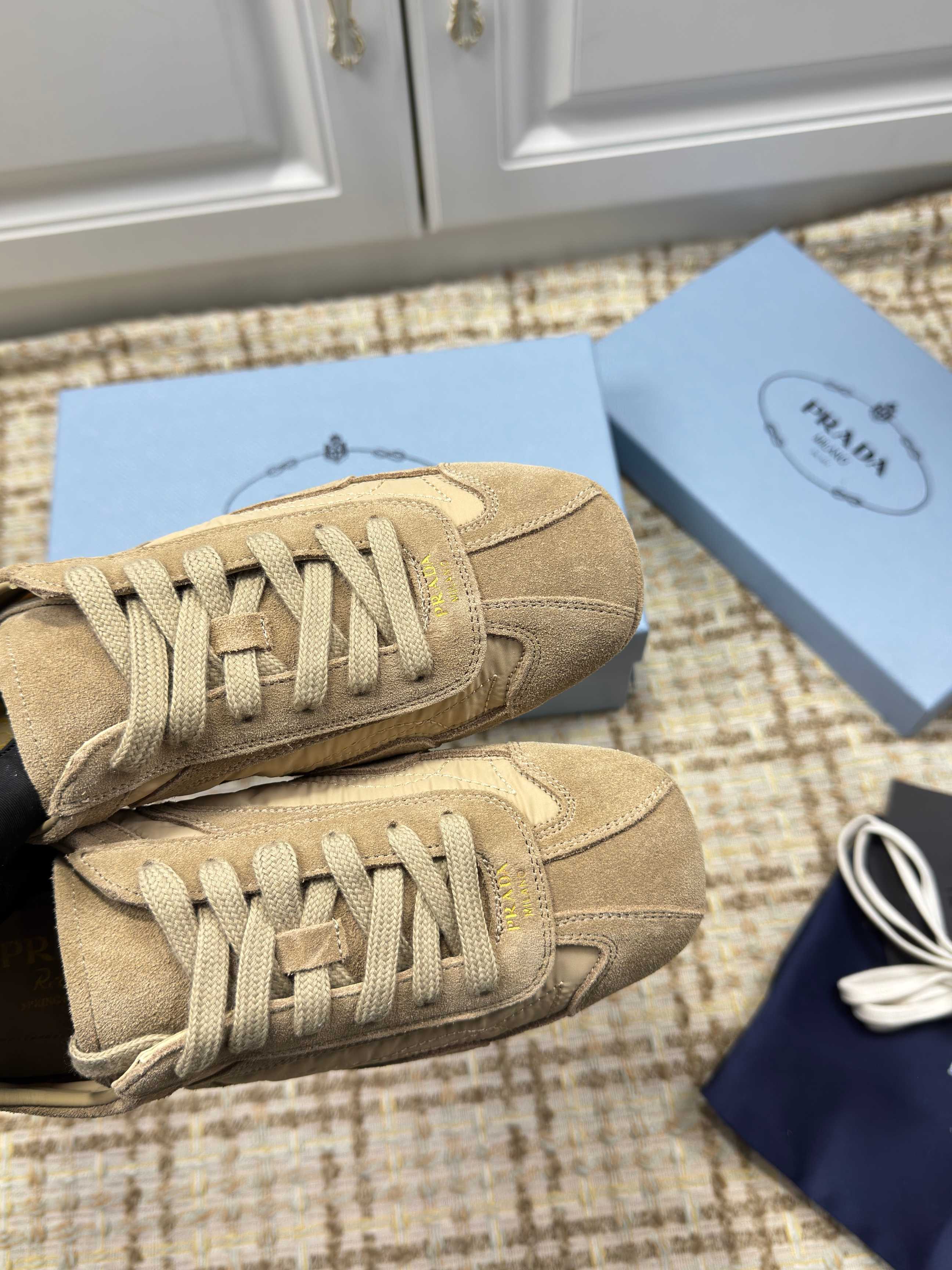 PRADA 26S LOW TOP SNEAKERS IN OLIVE BROWN NYLON AND SUEDE