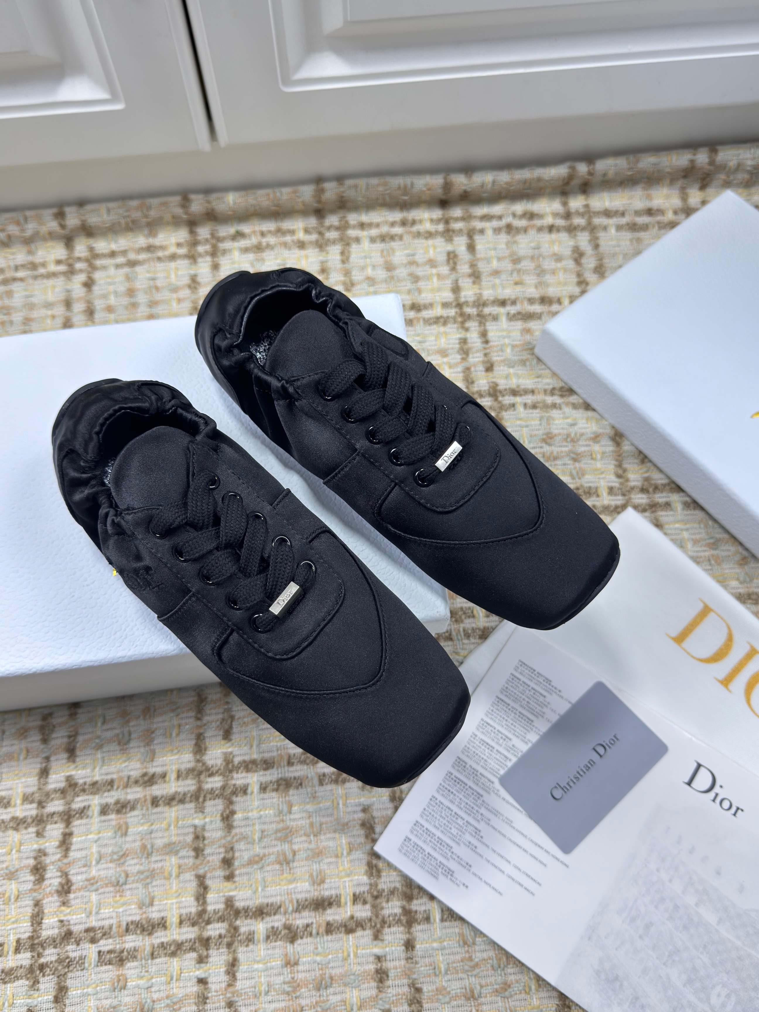 DIOR 26S LOW TOP SNEAKERS IN BLACK SATIN DIOR LOGO
