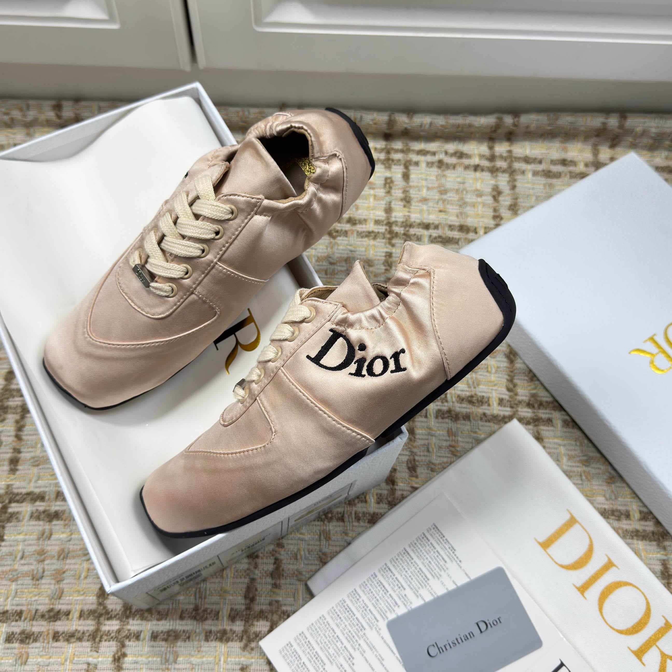 DIOR 26S LOW TOP SNEAKERS IN LIGHT PINK SATIN DIOR LOGO