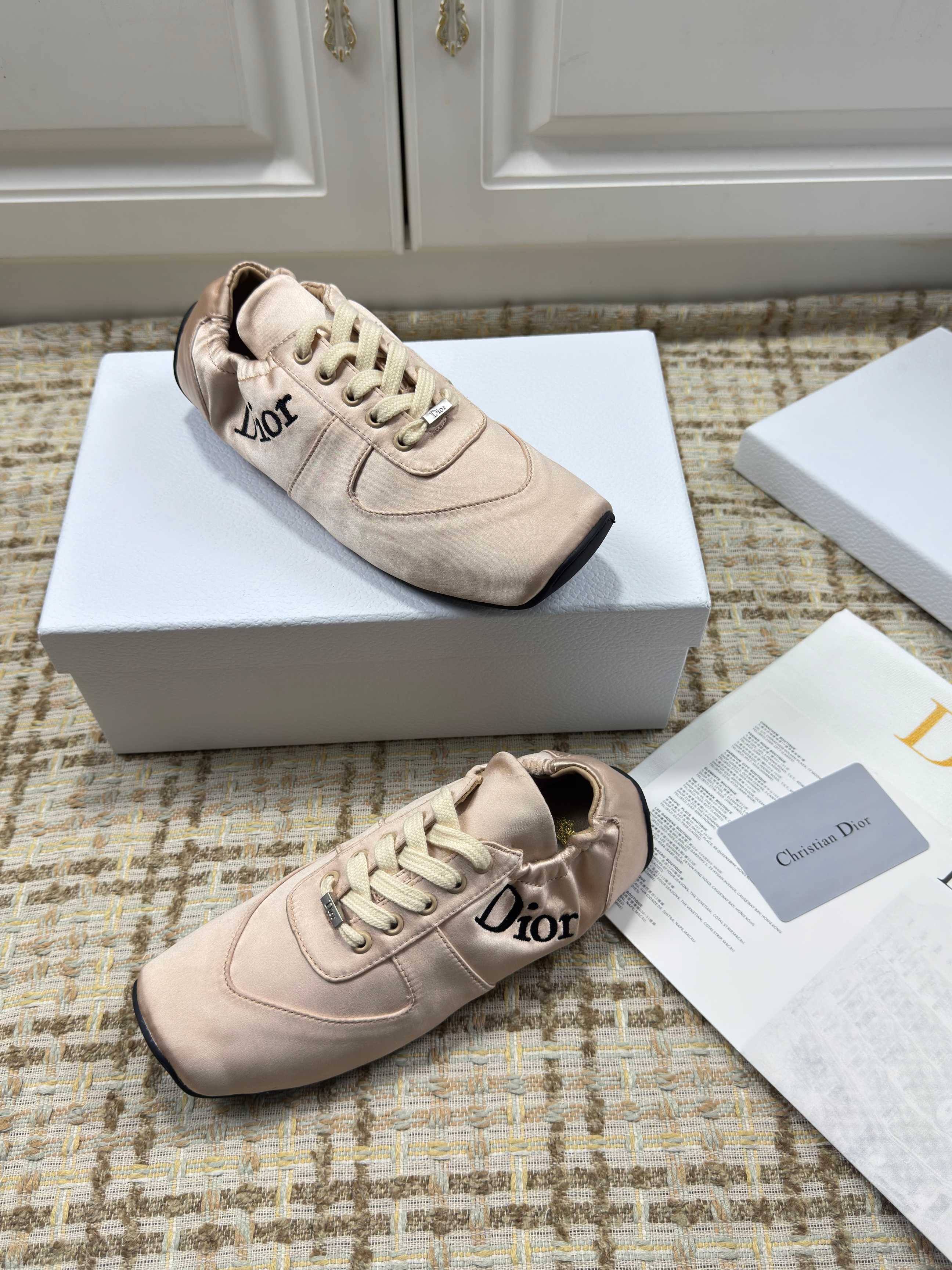 DIOR 26S LOW TOP SNEAKERS IN LIGHT PINK SATIN DIOR LOGO