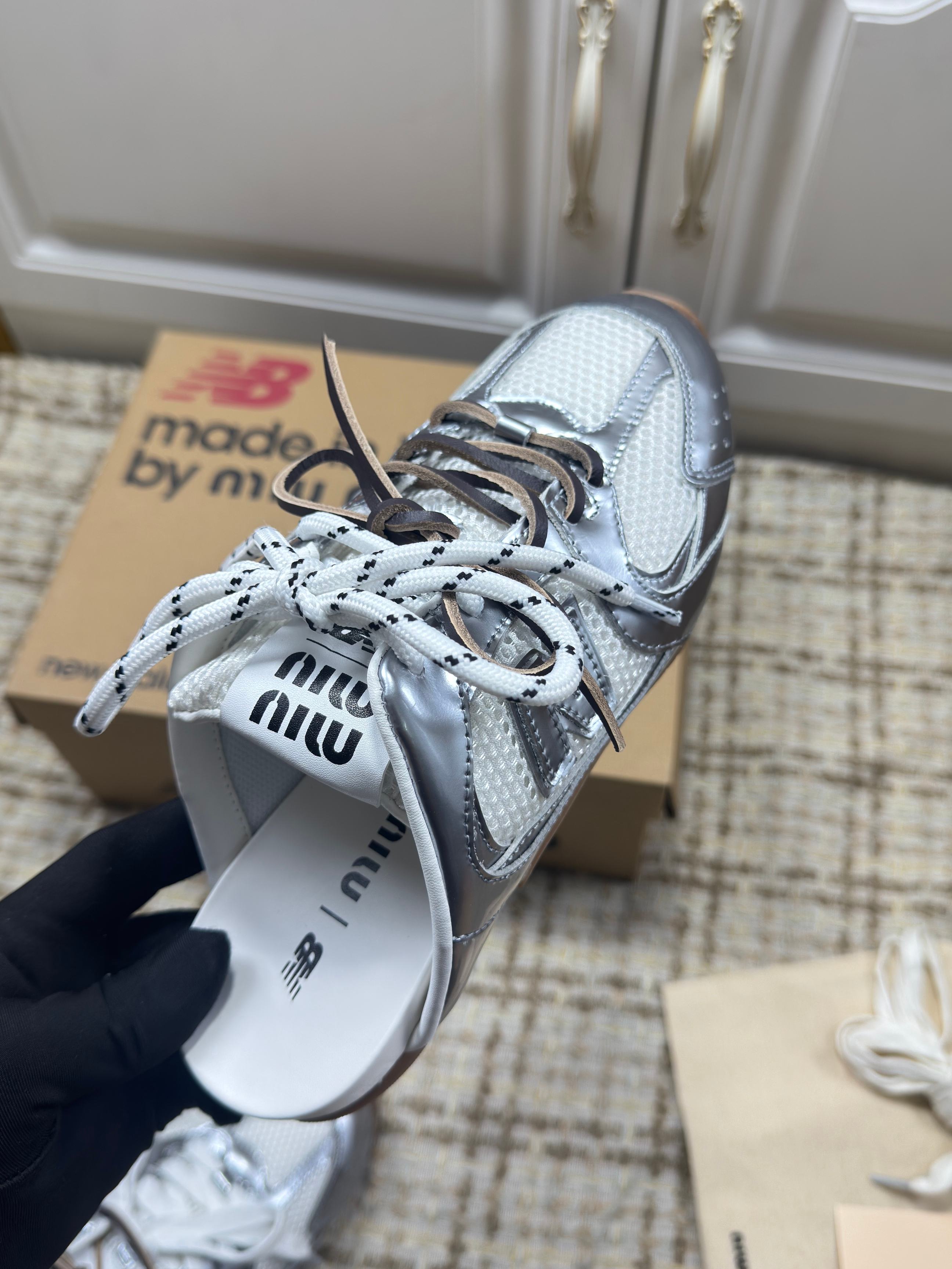 MIUMIU 26S NEW BALANCE SNEAKER MULES IN WHITE MESH AND SILVER CALFSKIN